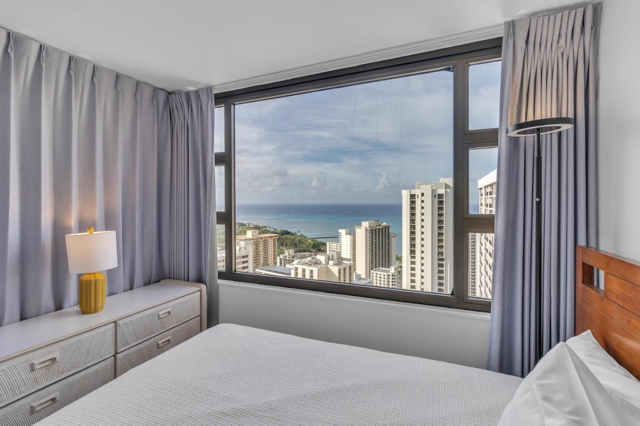 הונולולו Sea View Condos At The Waikiki Banyan - Free Parking! מראה חיצוני תמונה